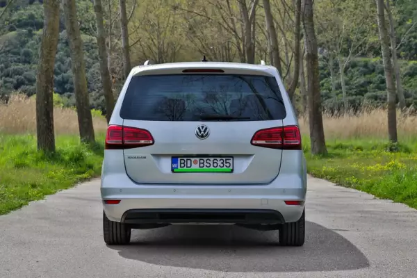 Volkswagen Sharan for rent in Budva