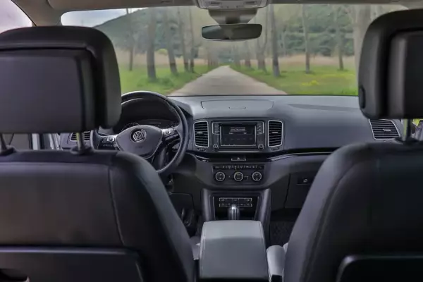 Volkswagen Sharan for rent in Budva