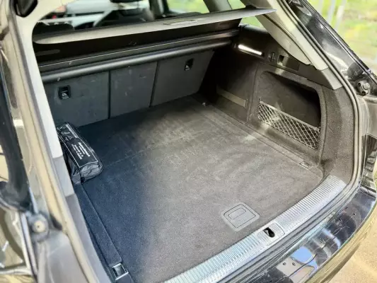 Audi A4 Avant for rent in Bečići