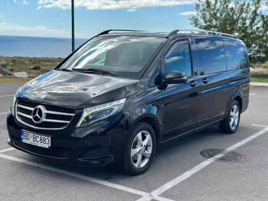 Mercedes V200 for rent in Rose