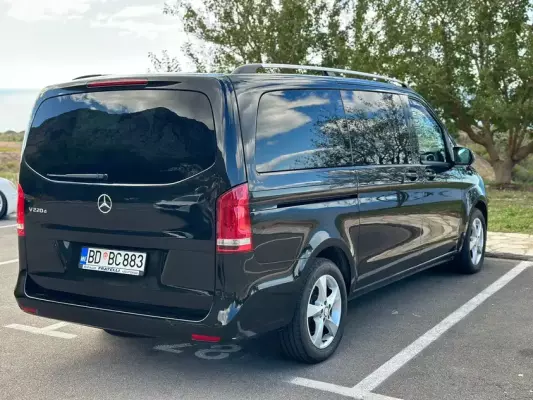 Mercedes V200 for rent in Rose