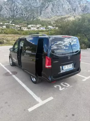 Mercedes V200 for rent in Rose