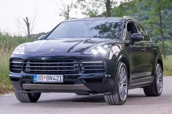 Porsche Cayenne for rent in Montenegro