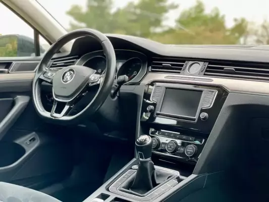 Volkswagen Passat for rent in Rose