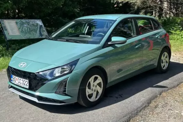 Hyundai i20 for rent in Perast