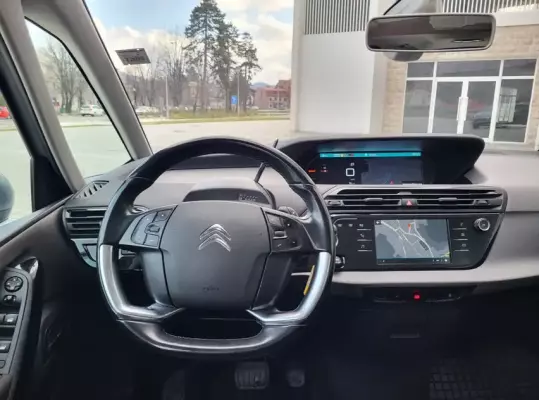 Citroen C4 Picasso for rent in Prcanj