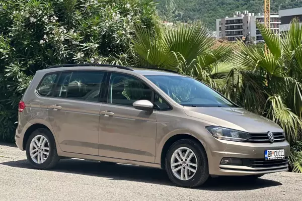 Volkswagen Touran for rent in Montenegro