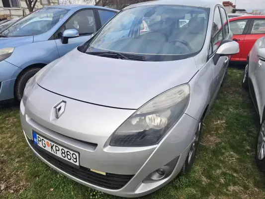 Renault Grand Scenic for rent in Montenegro