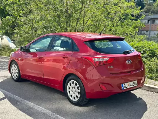 Hyundai i30 for rent in Niksic