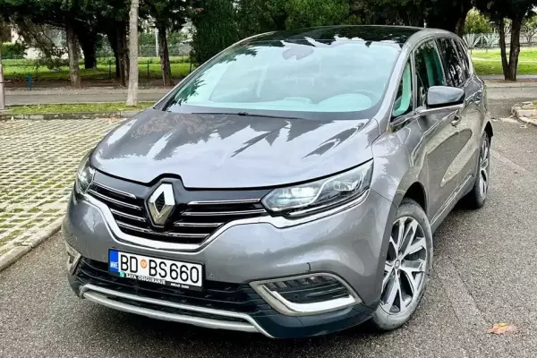 Renault Espace for rent in Montenegro