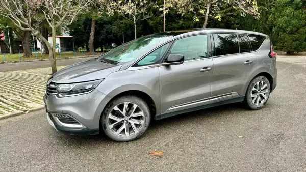 Renault Espace for rent in Podgorica