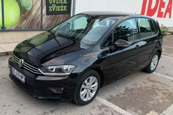 Volkswagen Golf for rent in Djenovici