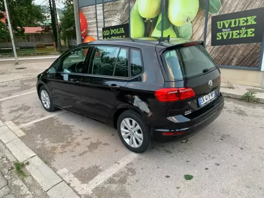 Volkswagen Golf for rent in Bijela