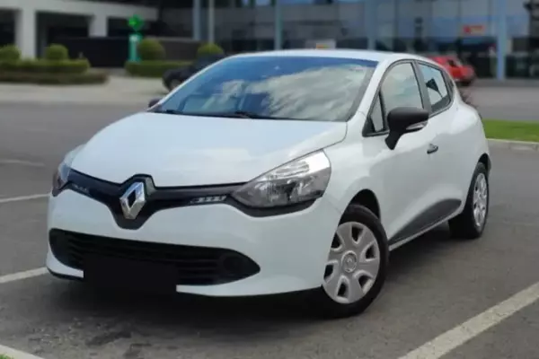 Renault Clio for rent in Montenegro