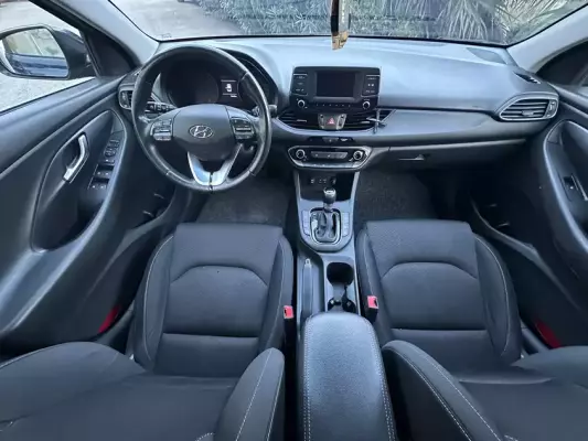 Hyundai i30 for rent in Rose
