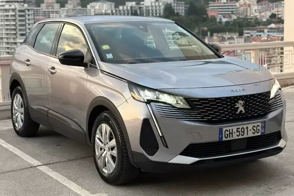 Peugeot 3008 for rent in Rose