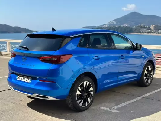 Opel Grandland for rent in Prcanj