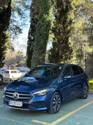 Mercedes B 180 for rent in Niksic