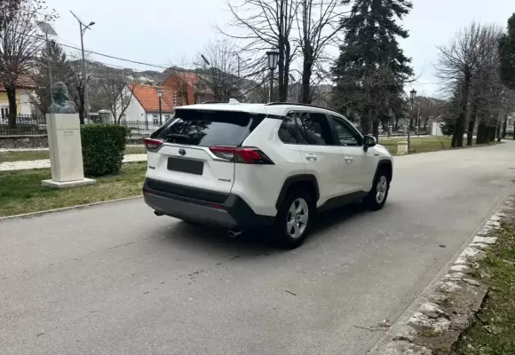 Toyota RAV4 for rent in Bijela