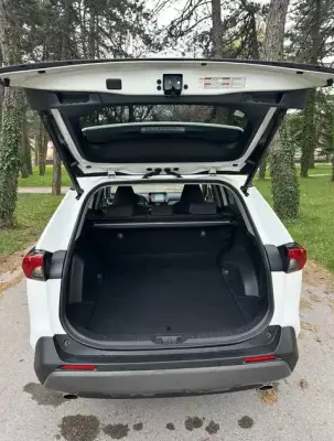 Toyota RAV4 for rent in Bijela