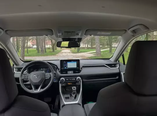 Toyota RAV4 for rent in Bijela