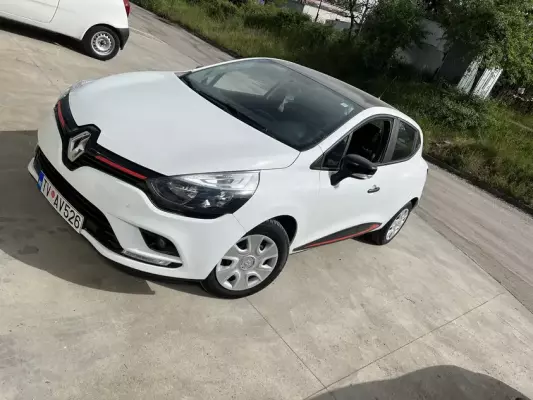 Renault Clio for rent in Montenegro