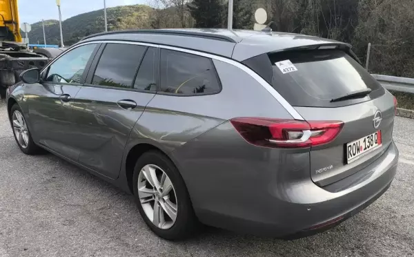 Opel Insignia for rent in Budva