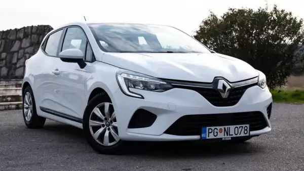 Renault Clio for rent in Zabljak
