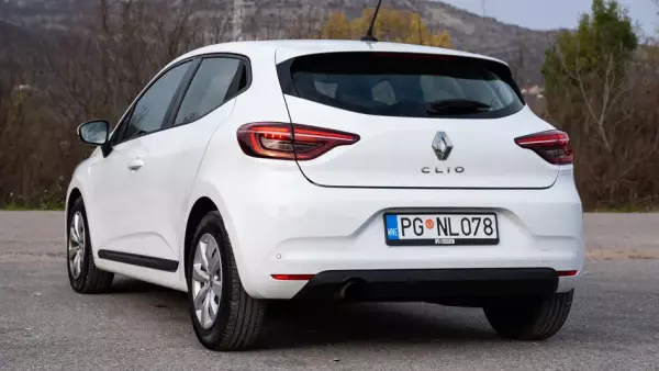 Renault Clio for rent in Zabljak