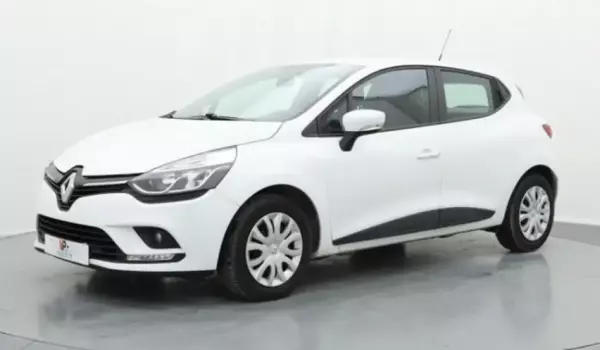 Renault Clio for rent in Montenegro