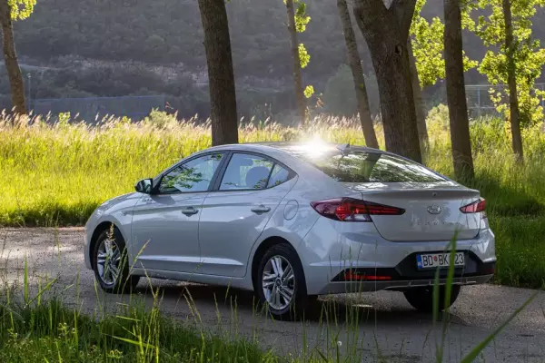 Hyundai Elantra for rent in Dobre Vode