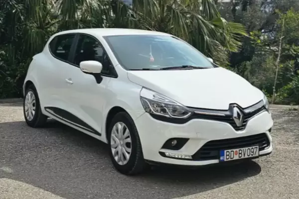 Renault Clio for rent in Montenegro