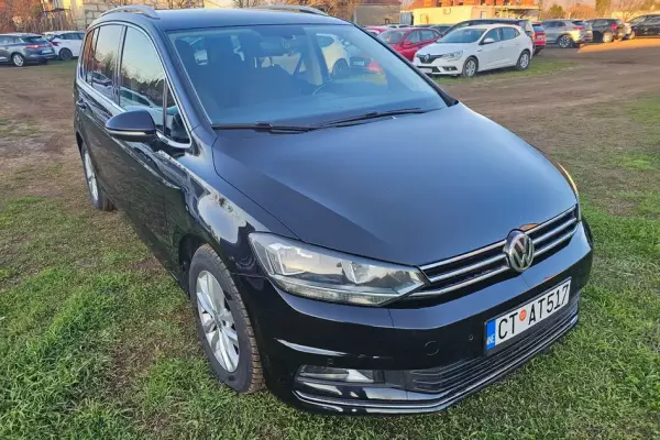 Volkswagen Touran for rent in Montenegro