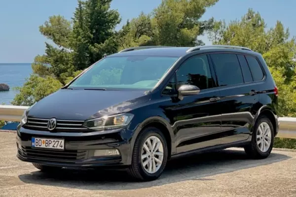 Volkswagen Touran for rent in Djenovici