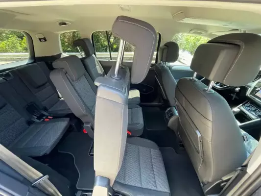 Volkswagen Touran for rent in Zabljak