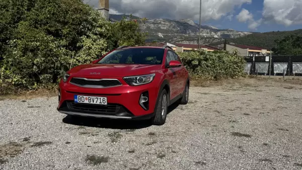 Kia Stonic for rent in Ulcinj