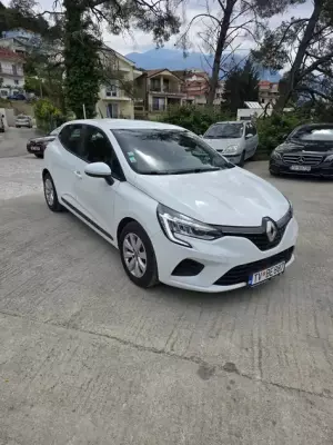 Renault Clio for rent in Montenegro