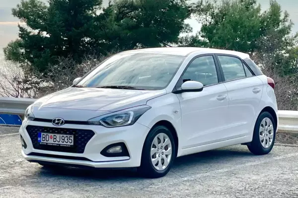 Hyundai i20 for rent in Rose