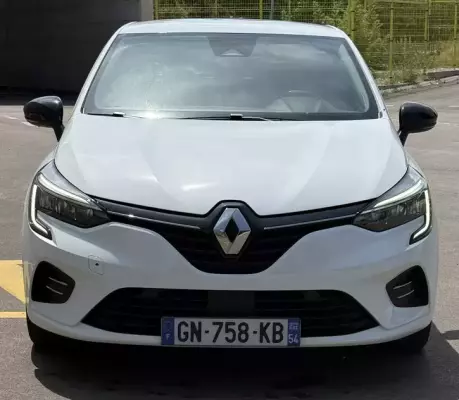 Renault Clio for rent in Montenegro