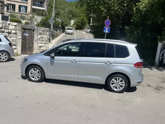Volkswagen Touran for rent in Montenegro