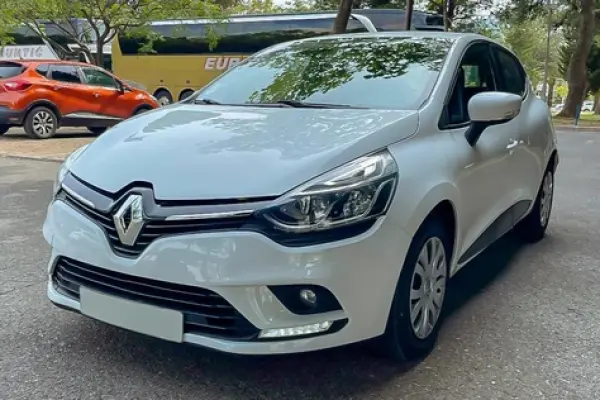 Renault Clio for rent in Rose