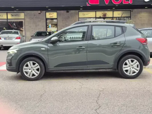 Dacia Sandero Stepway for rent in Radovici