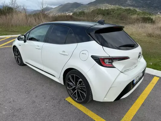 Toyota Corolla for rent in Bečići