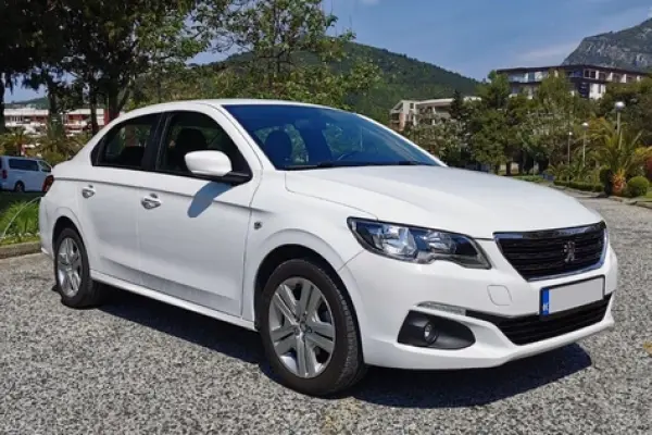 Peugeot 301 for rent in Niksic