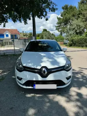Renault Clio for rent in Montenegro