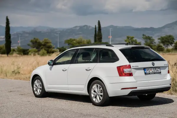Skoda Octavia for rent in Ulcinj